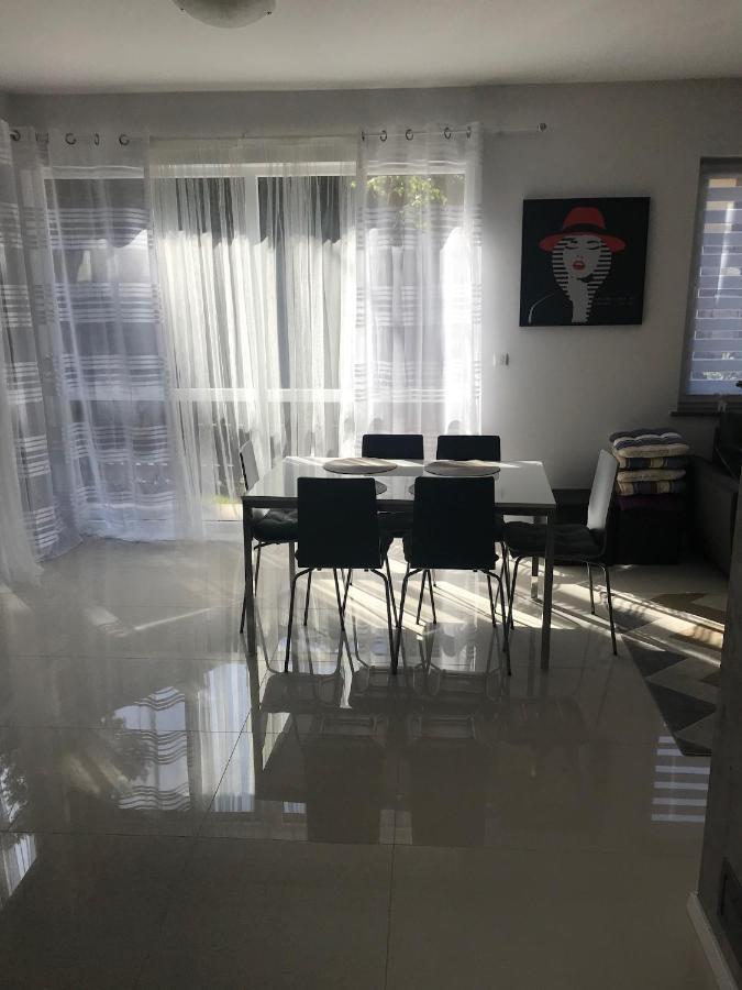 Apartament Anita Lägenhet Międzywodzie Exteriör bild