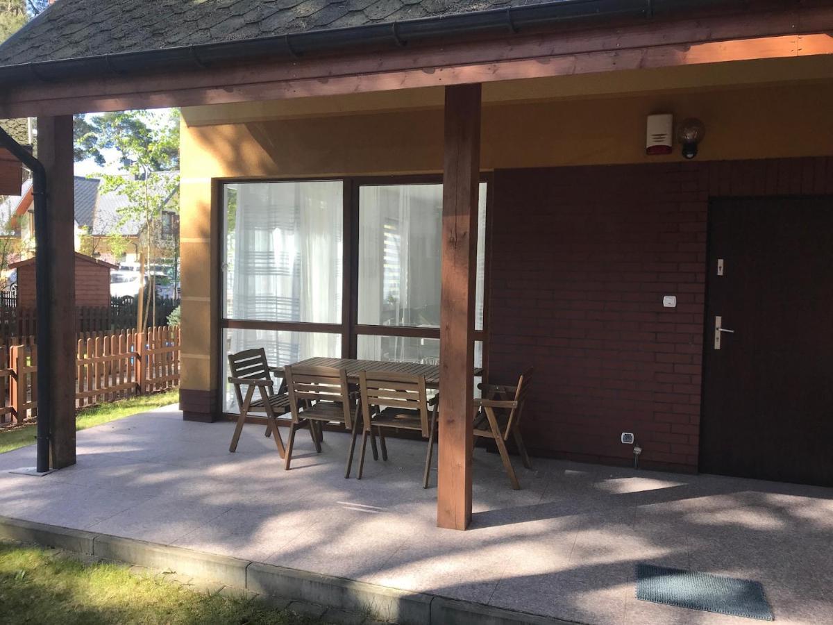 Apartament Anita Lägenhet Międzywodzie Exteriör bild