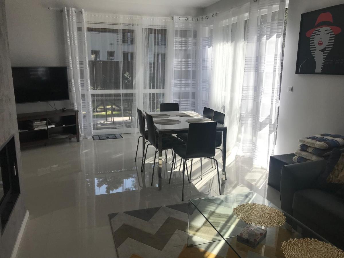 Apartament Anita Lägenhet Międzywodzie Exteriör bild